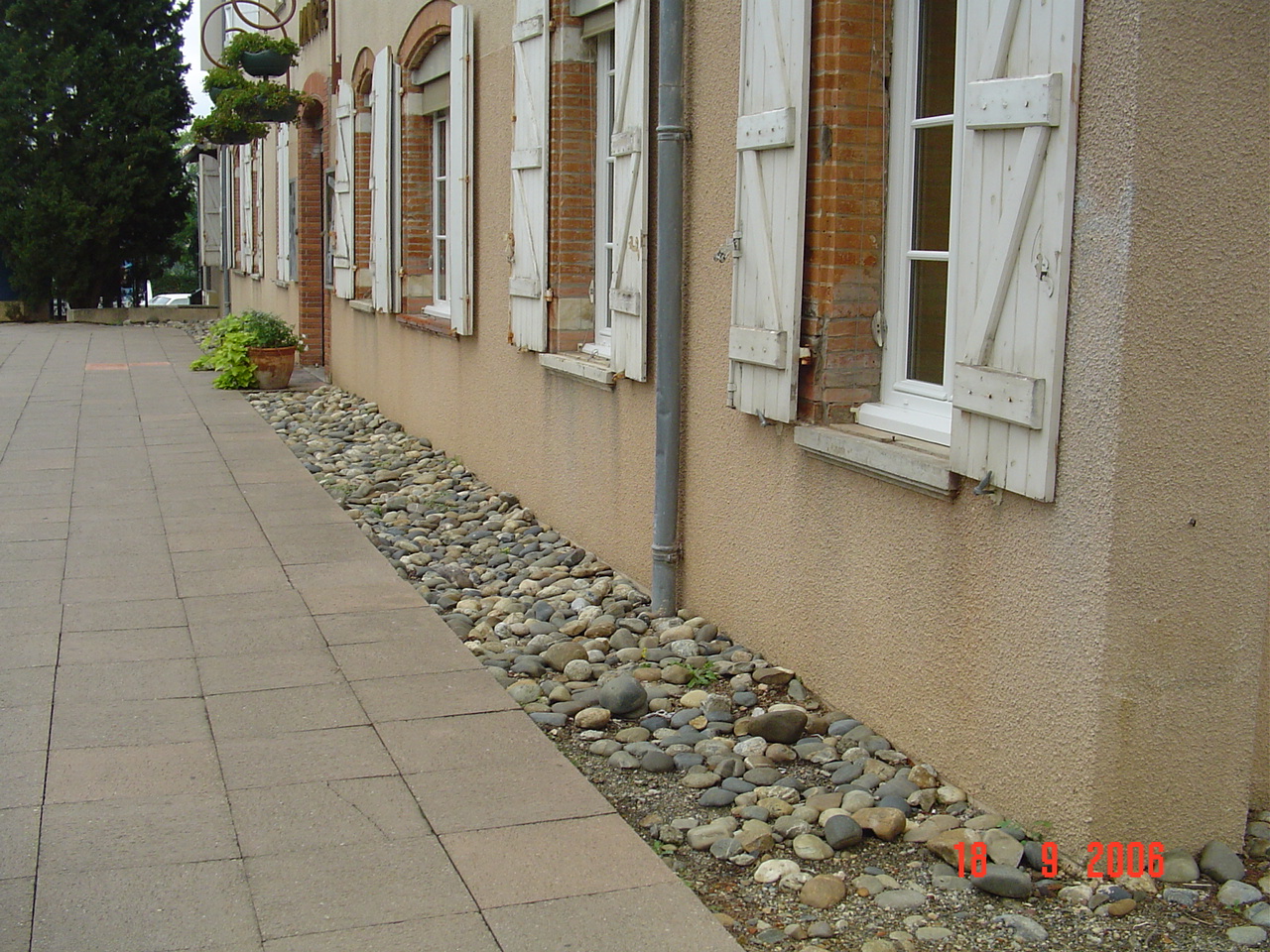 La Mairie De Pibrac équipée D'un MUR-TRONIC